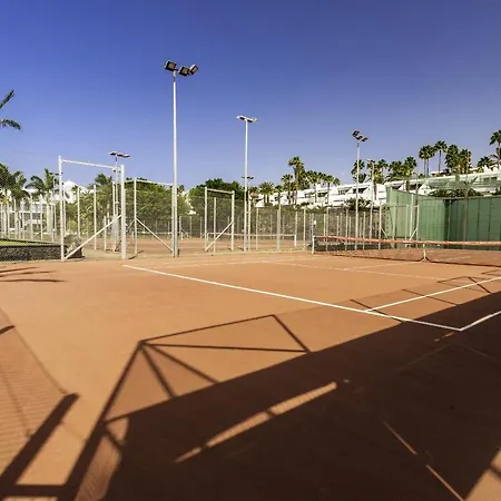 בית נופש Blue Volcano-pool, Gym And Activities In Sport Center Fariones Included