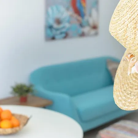 Vakantiehuis Blue Volcano - Pool And Gym In Sport Center Fariones Included By Lanzarote Puerto del Carmen (Lanzarote)